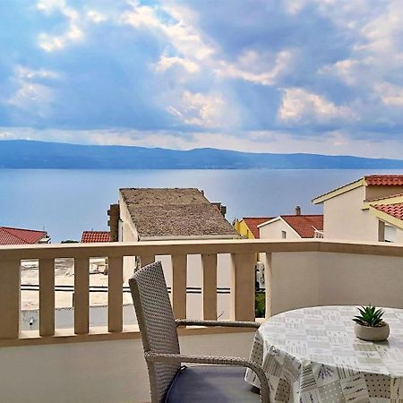 Apartments Nemira أوميس الغرفة الصورة