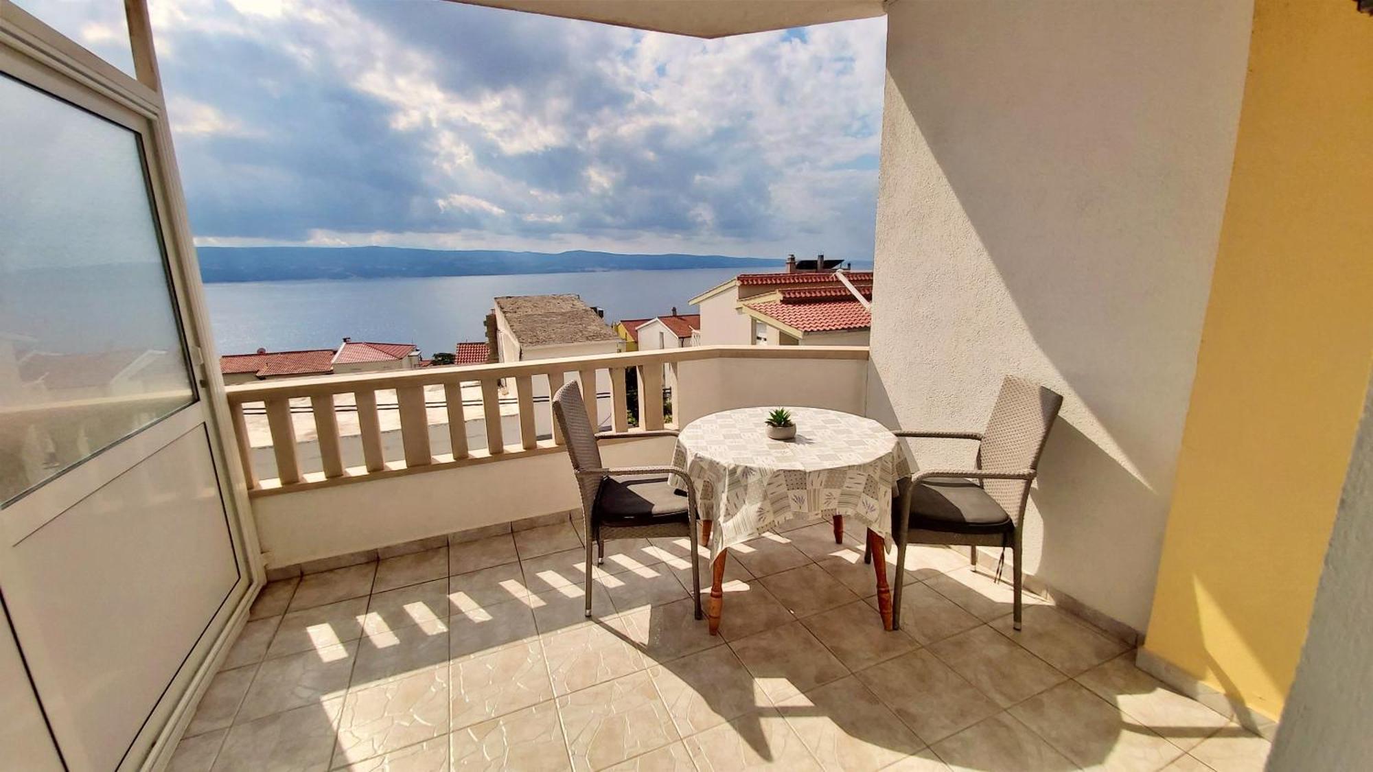 Apartments Nemira أوميس الغرفة الصورة